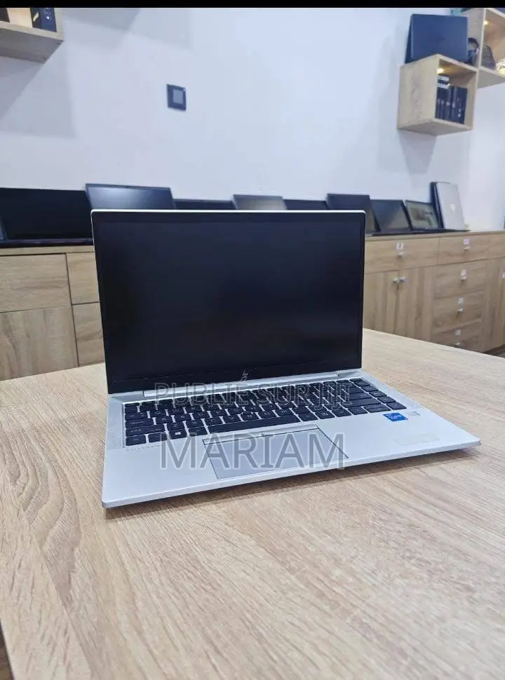 New HP EliteBook 840 G8 16GB Intel Core I5 SSD 256GB
