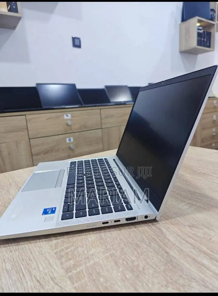 New HP EliteBook 840 G8 16GB Intel Core I5 SSD 256GB