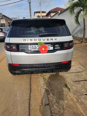 Land Rover Discovery 2022 Blanc