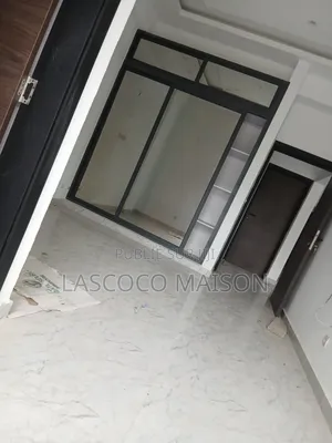 2chbre Appartement dans Lascoco Maison, Cocody à Louer