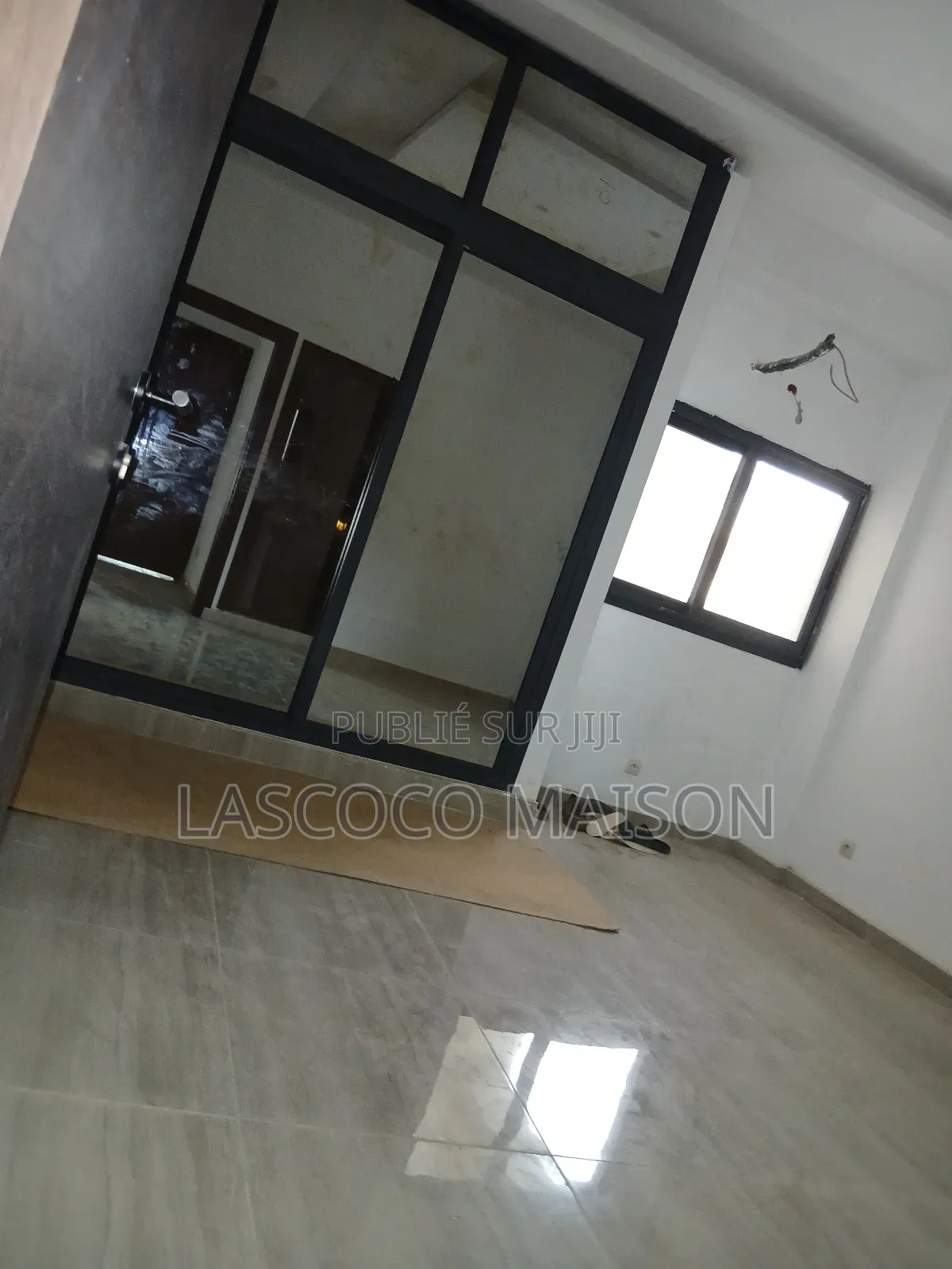 2chbre Appartement dans Lascoco Maison, Cocody à Louer