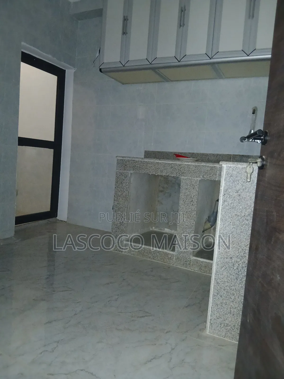 2chbre Appartement dans Lascoco Maison, Cocody à Louer