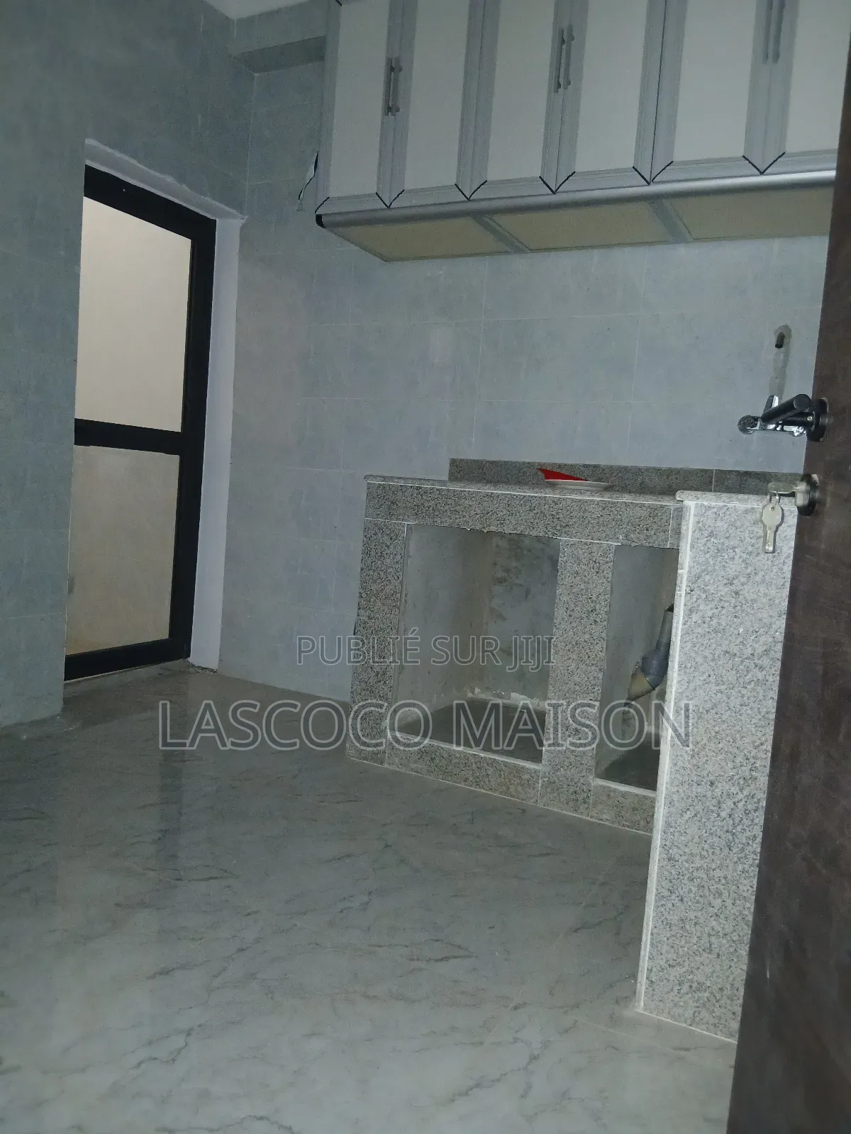 2chbre Appartement dans Lascoco Maison, Cocody à Louer