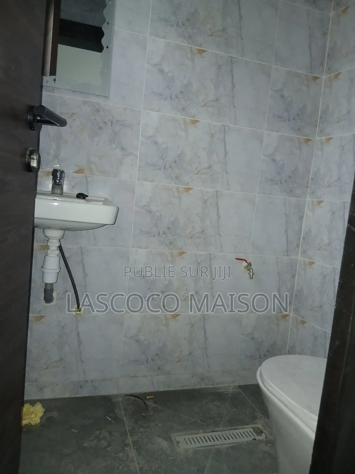 2chbre Appartement dans Lascoco Maison, Cocody à Louer