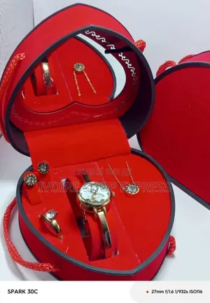 Bijoux or Plaqué