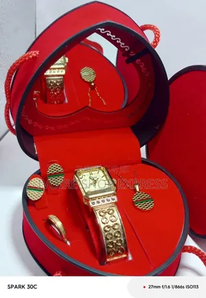 Bijoux or Plaqué