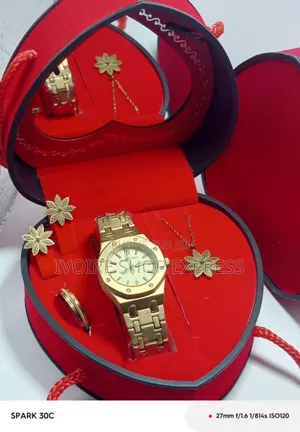 Bijoux or Plaqué