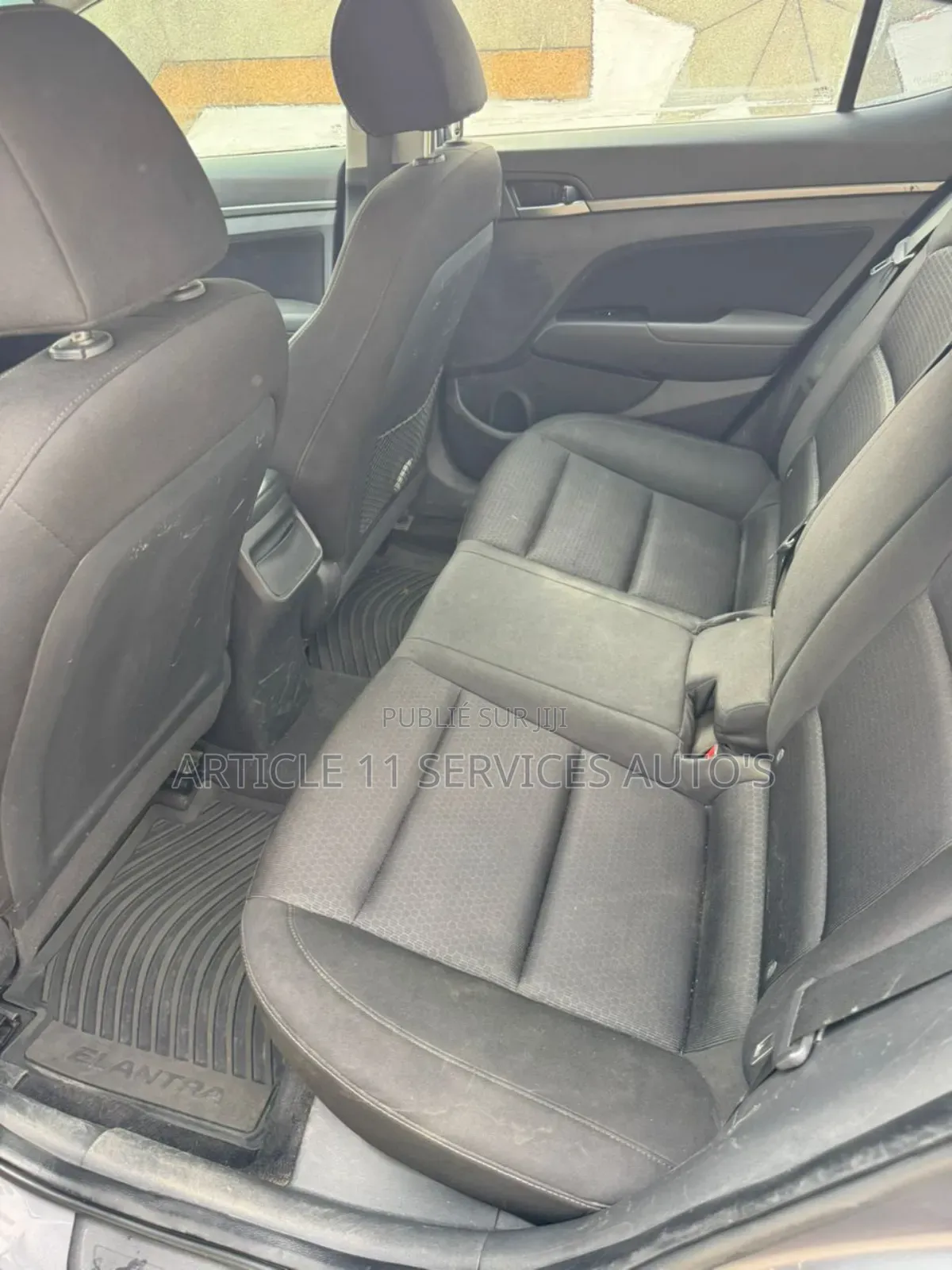 Hyundai Elantra ECO Sedan FWD (1.4L 4cyl 7A) 2017 Gris