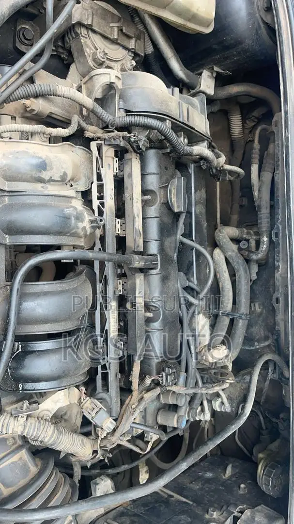 Ford Focus SE 5-Door 2013 Gris