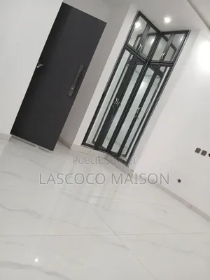 2chbre Appartement dans Lascoco Maison, Cocody à Vendre