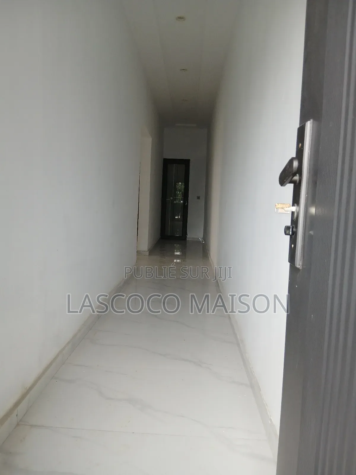 2chbre Appartement dans Lascoco Maison, Cocody à Vendre