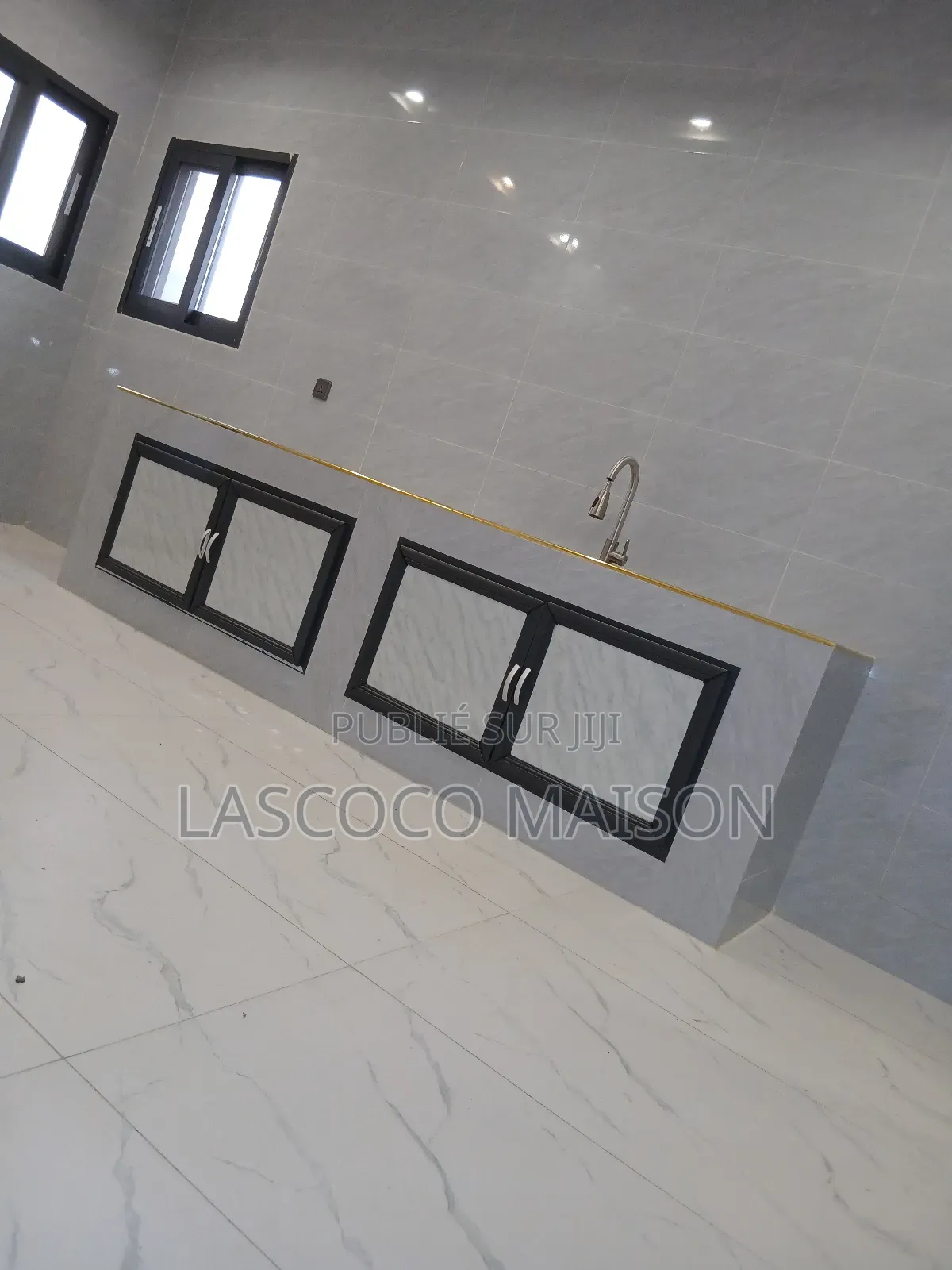 2chbre Appartement dans Lascoco Maison, Cocody à Vendre