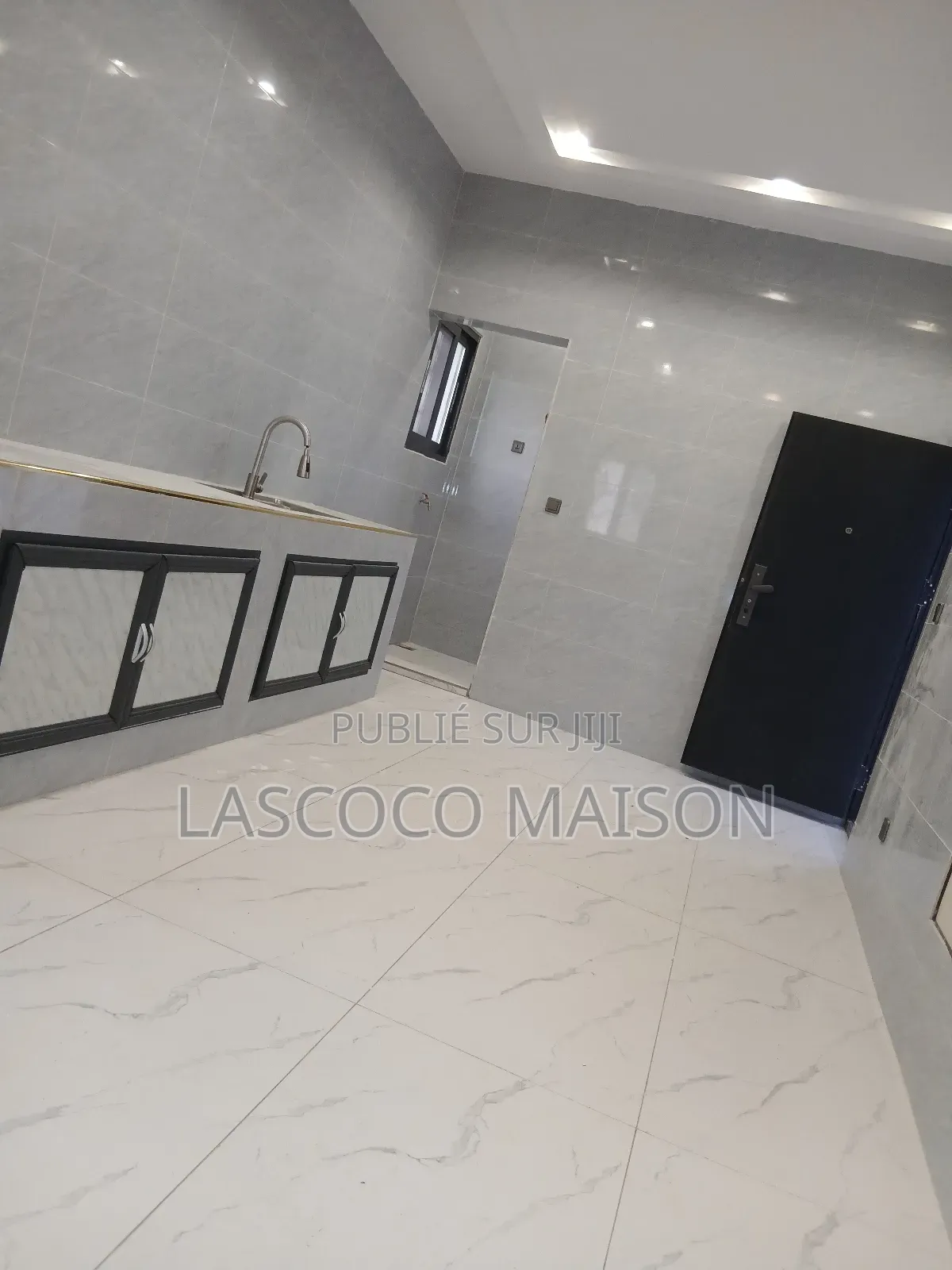 2chbre Appartement dans Lascoco Maison, Cocody à Vendre