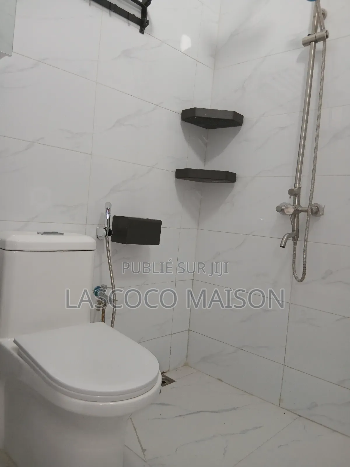 2chbre Appartement dans Lascoco Maison, Cocody à Vendre