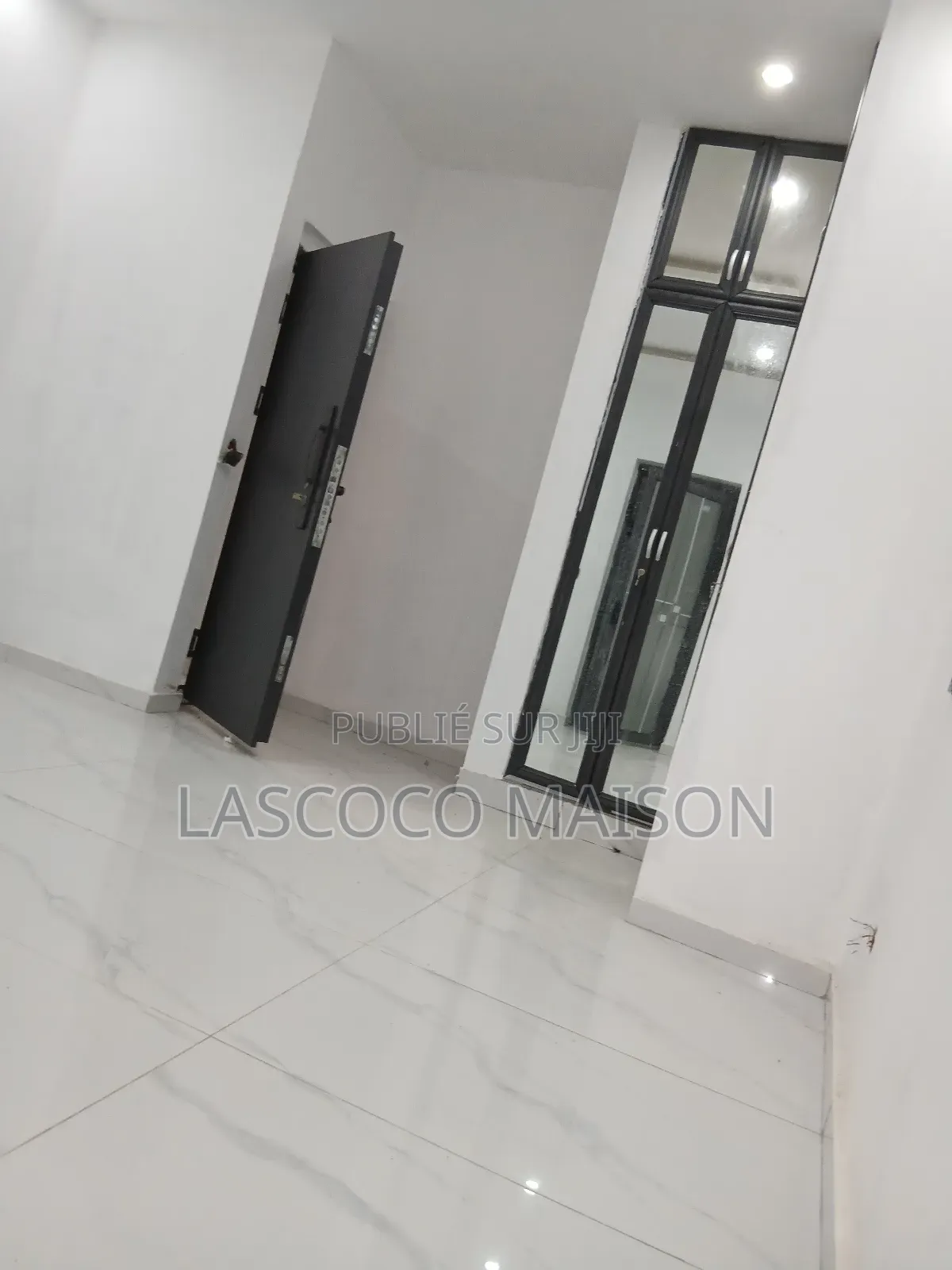 2chbre Appartement dans Lascoco Maison, Cocody à Vendre