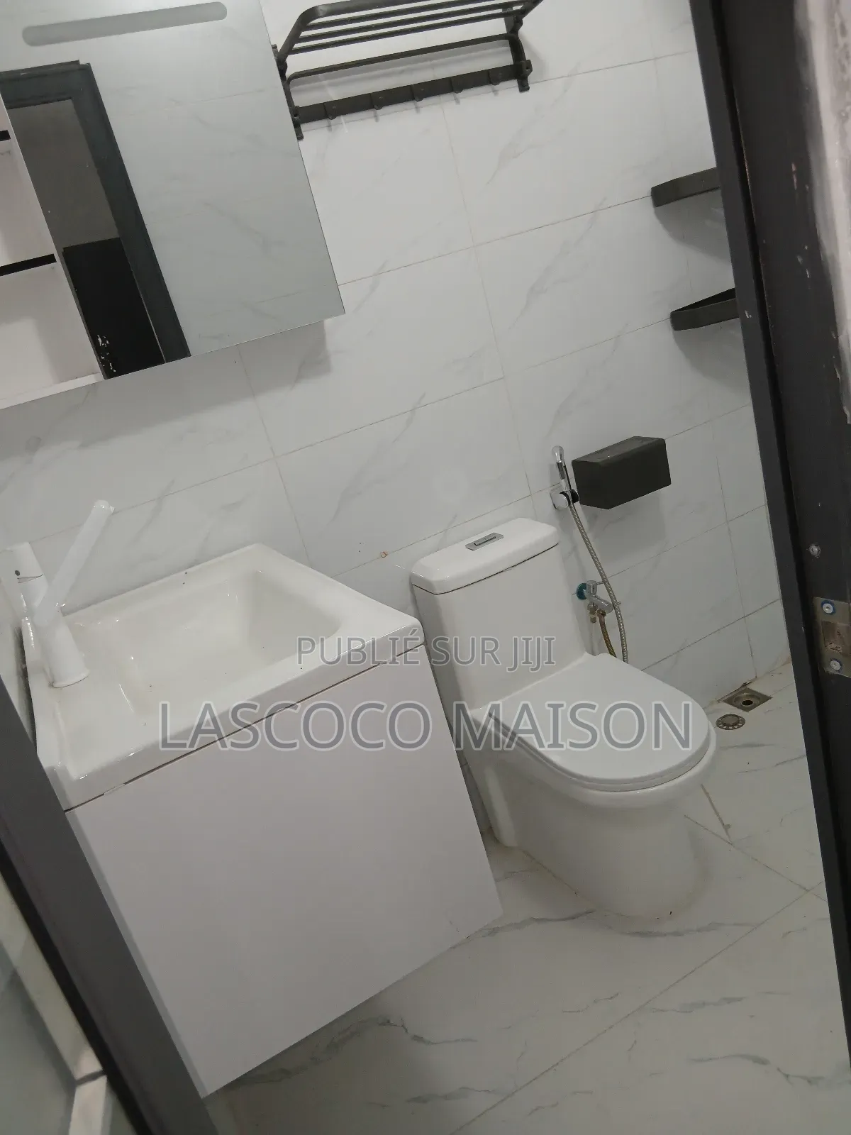 2chbre Appartement dans Lascoco Maison, Cocody à Vendre