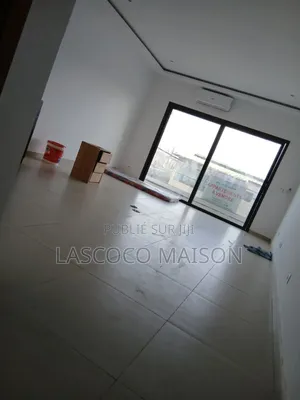 2chbre Appartement dans Lascoco Maison, Cocody à Louer