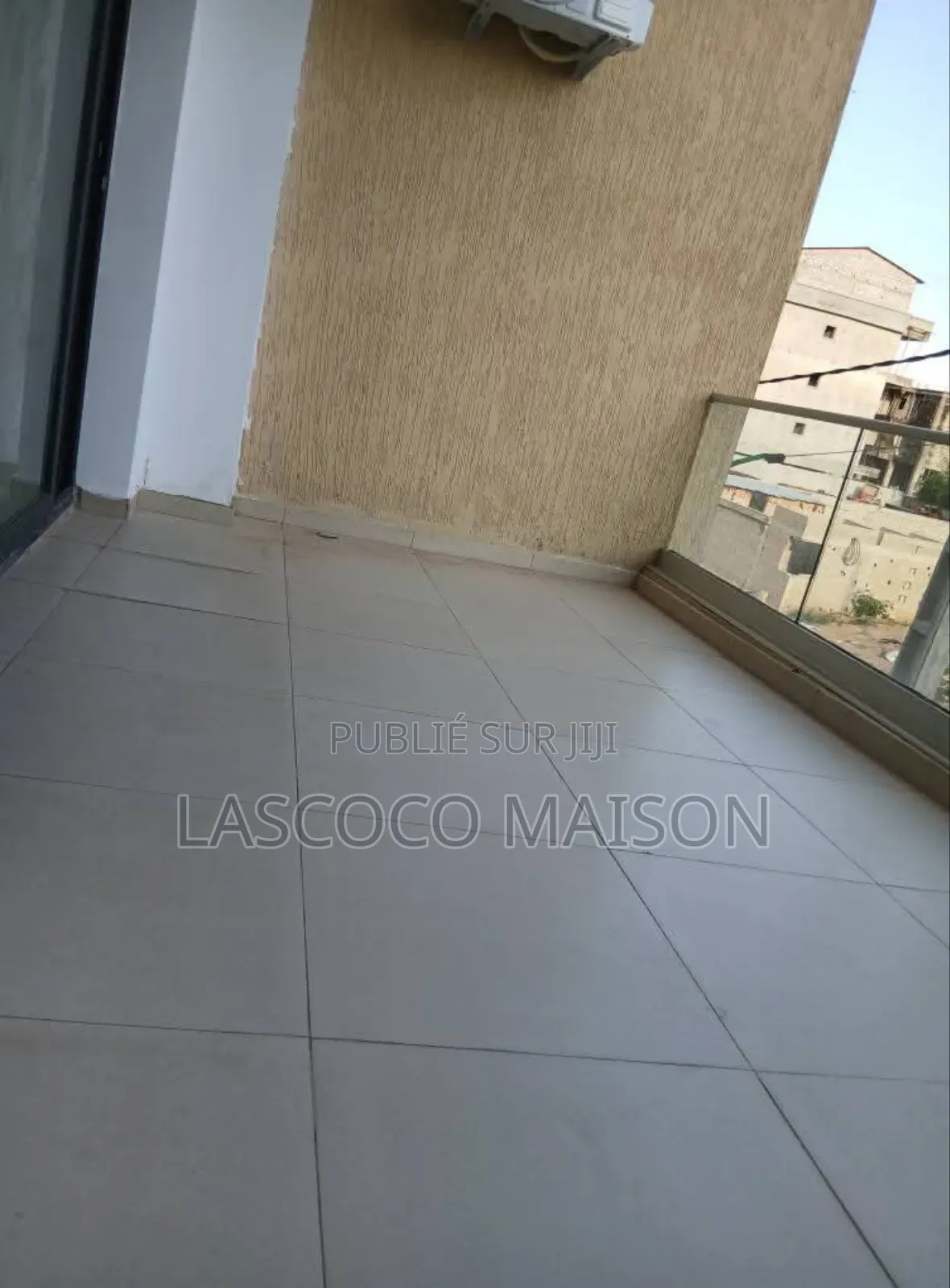 2chbre Appartement dans Lascoco Maison, Cocody à Louer