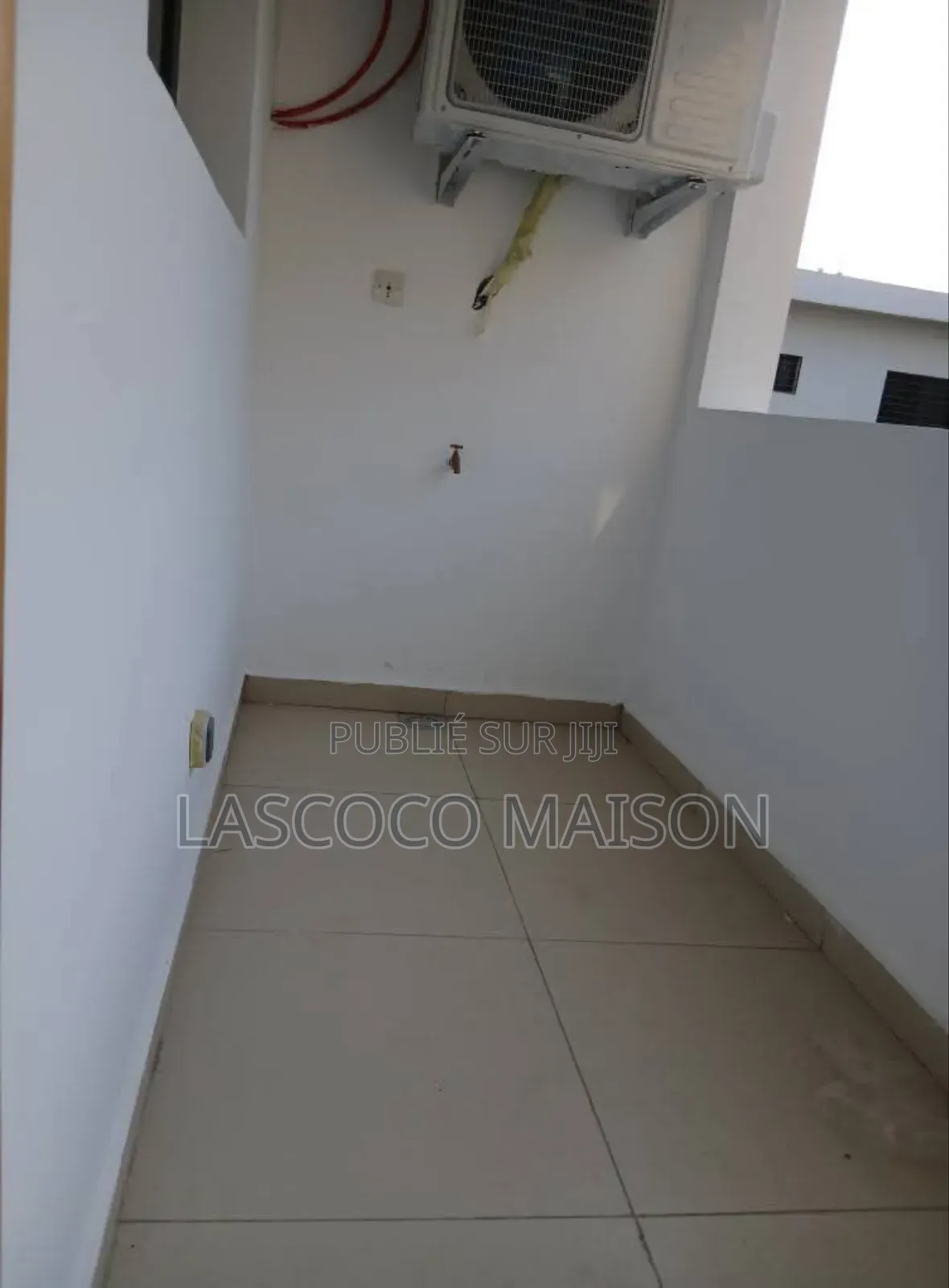 2chbre Appartement dans Lascoco Maison, Cocody à Louer