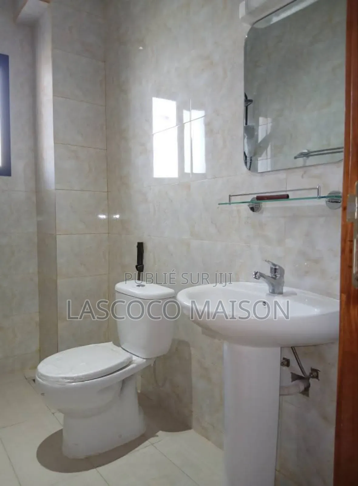 2chbre Appartement dans Lascoco Maison, Cocody à Louer