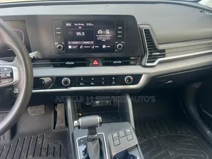 Kia Sportage LX 2024 Gris