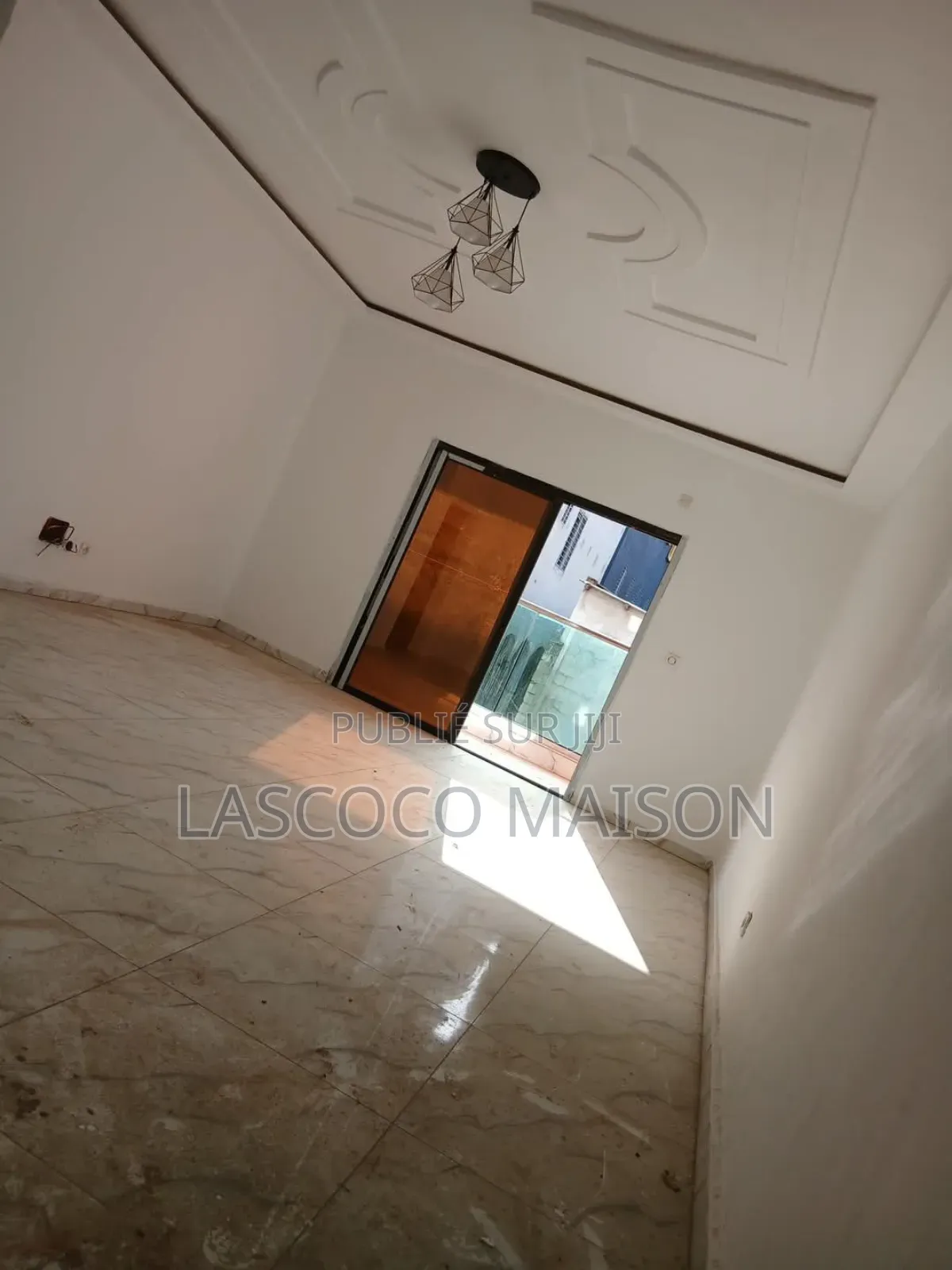 2chbre Appartement dans Lascoco Maison, Cocody à Louer