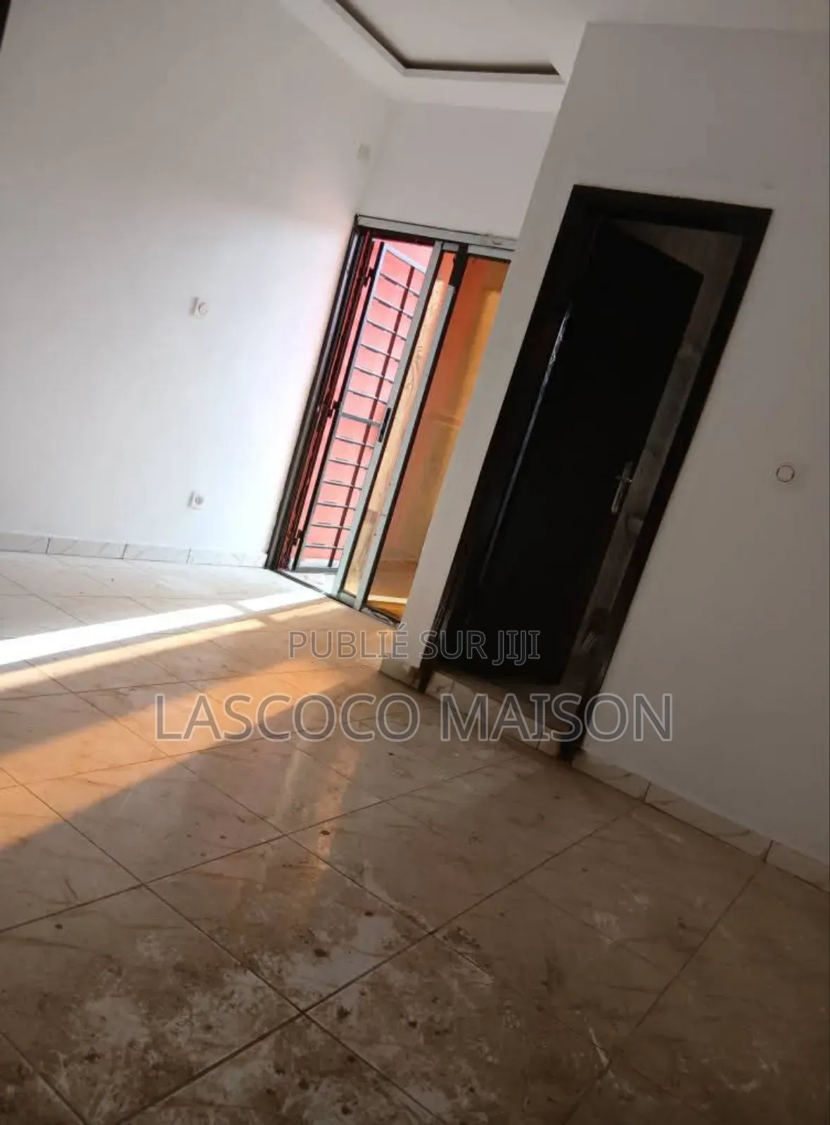 2chbre Appartement dans Lascoco Maison, Cocody à Louer
