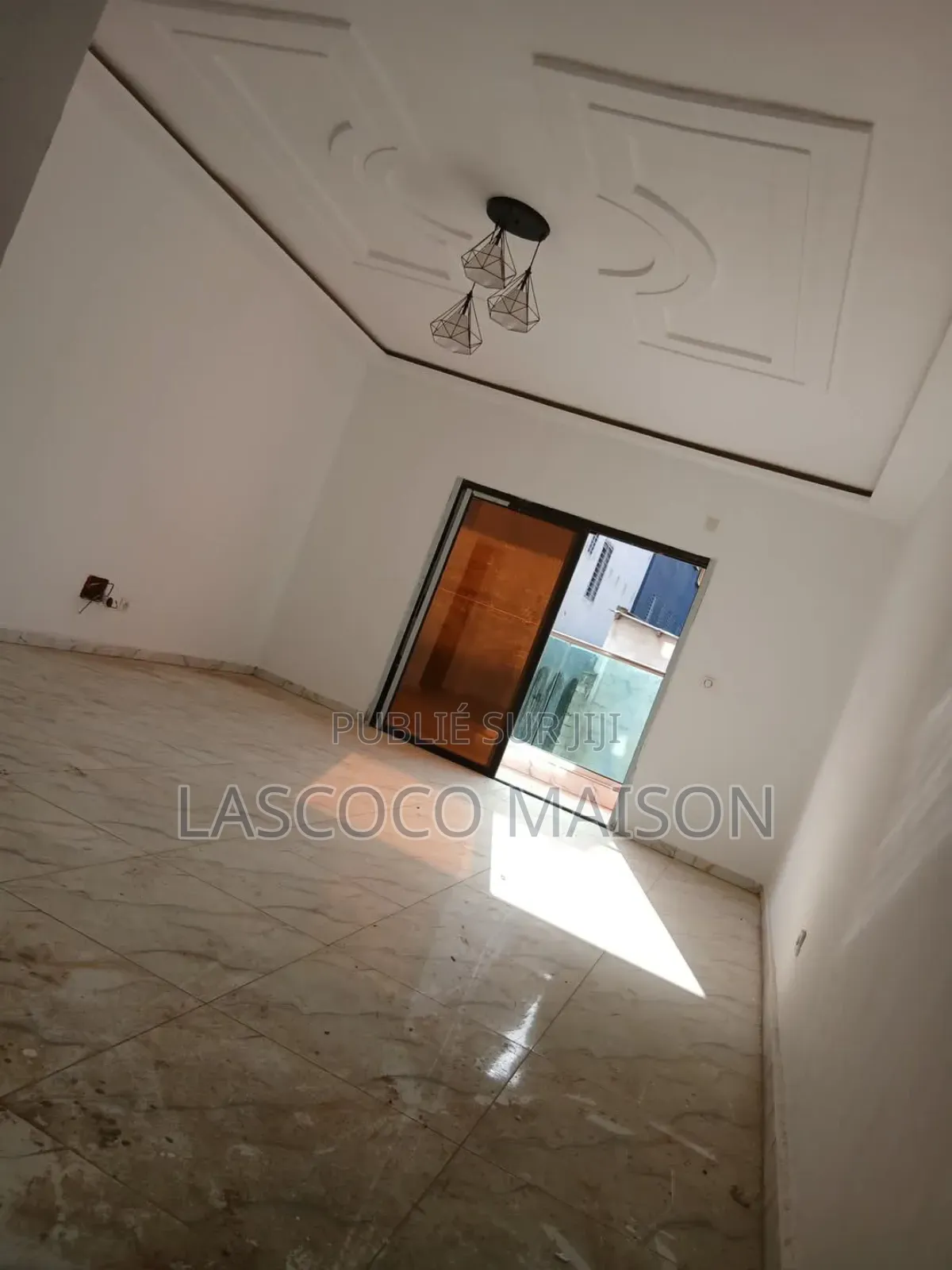 2chbre Appartement dans Lascoco Maison, Cocody à Louer