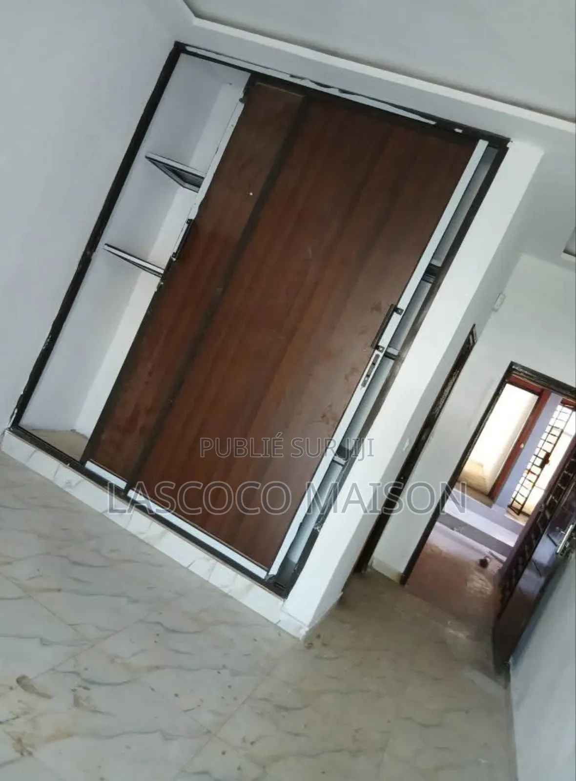 2chbre Appartement dans Lascoco Maison, Cocody à Louer