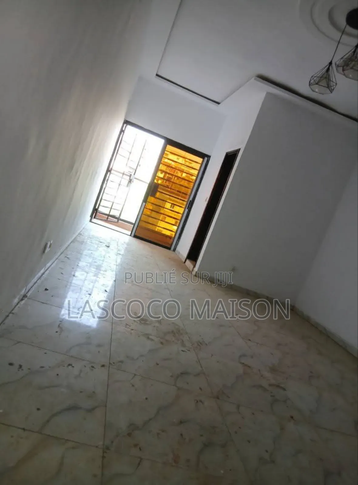 2chbre Appartement dans Lascoco Maison, Cocody à Louer