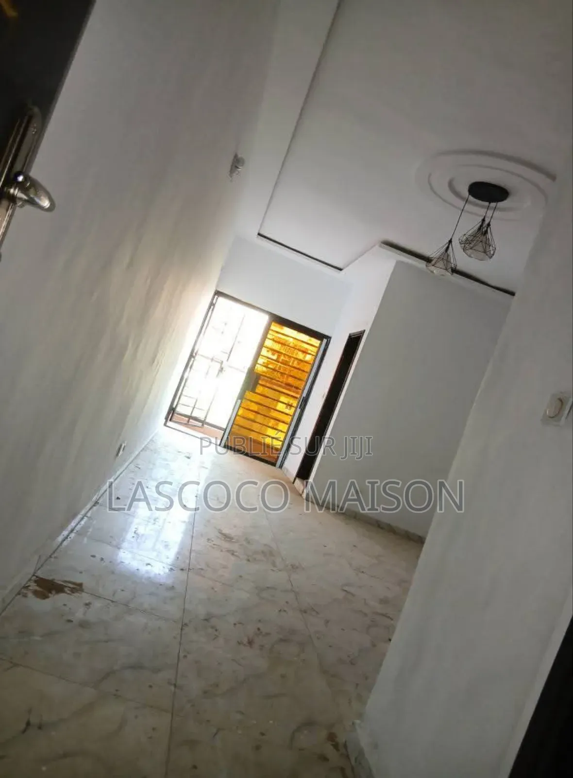 2chbre Appartement dans Lascoco Maison, Cocody à Louer