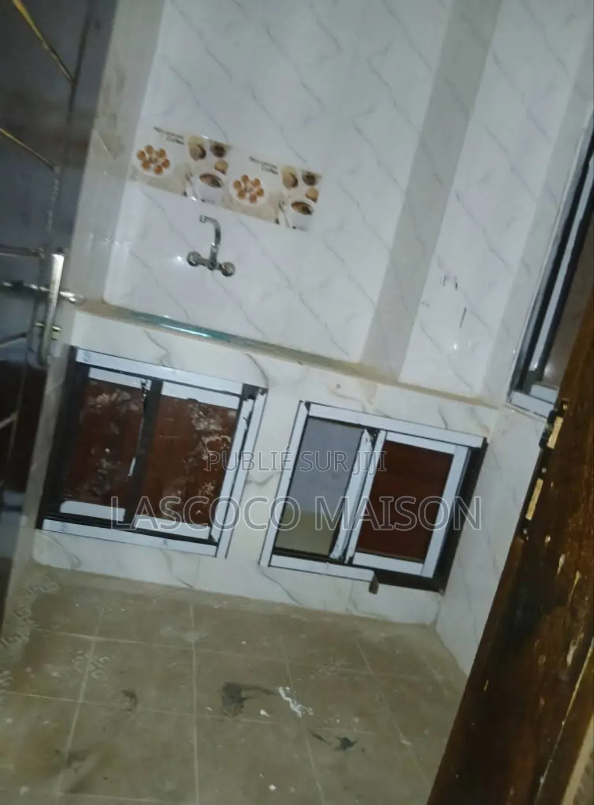 2chbre Appartement dans Lascoco Maison, Cocody à Louer