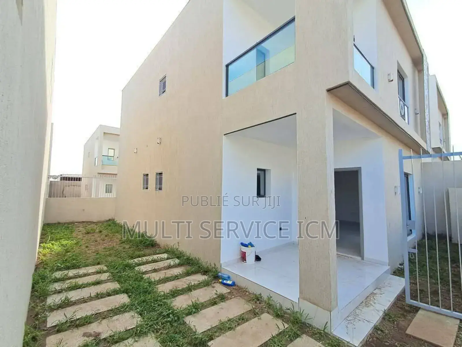 6chbre Duplex dans Ismael Coulibaly, Cocody à Vendre