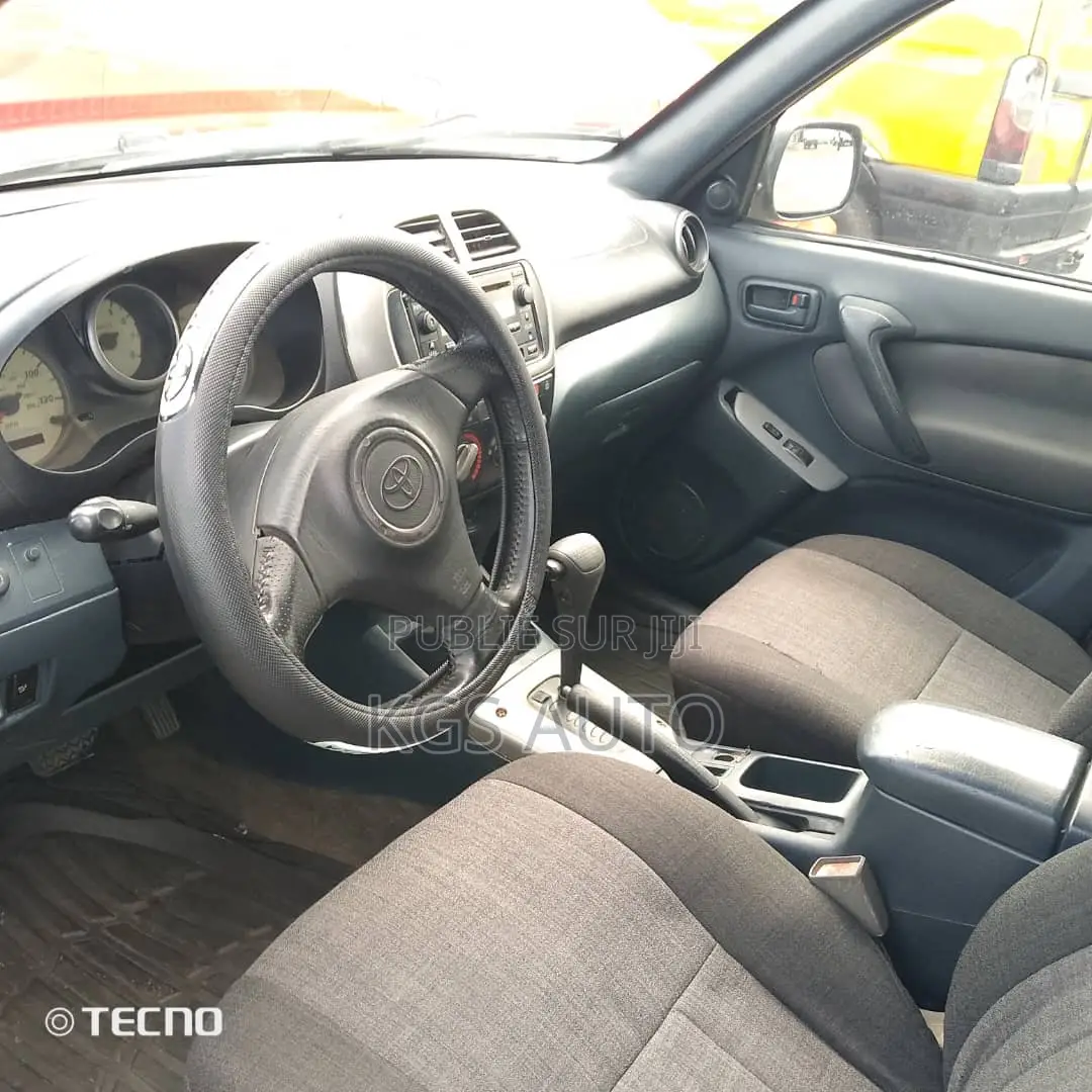 Toyota RAV4 Automatic 2003 Gris