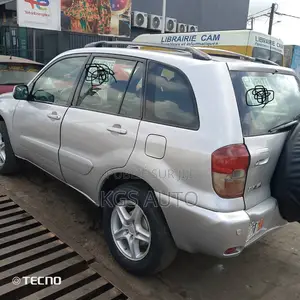 Toyota RAV4 Automatic 2003 Gris