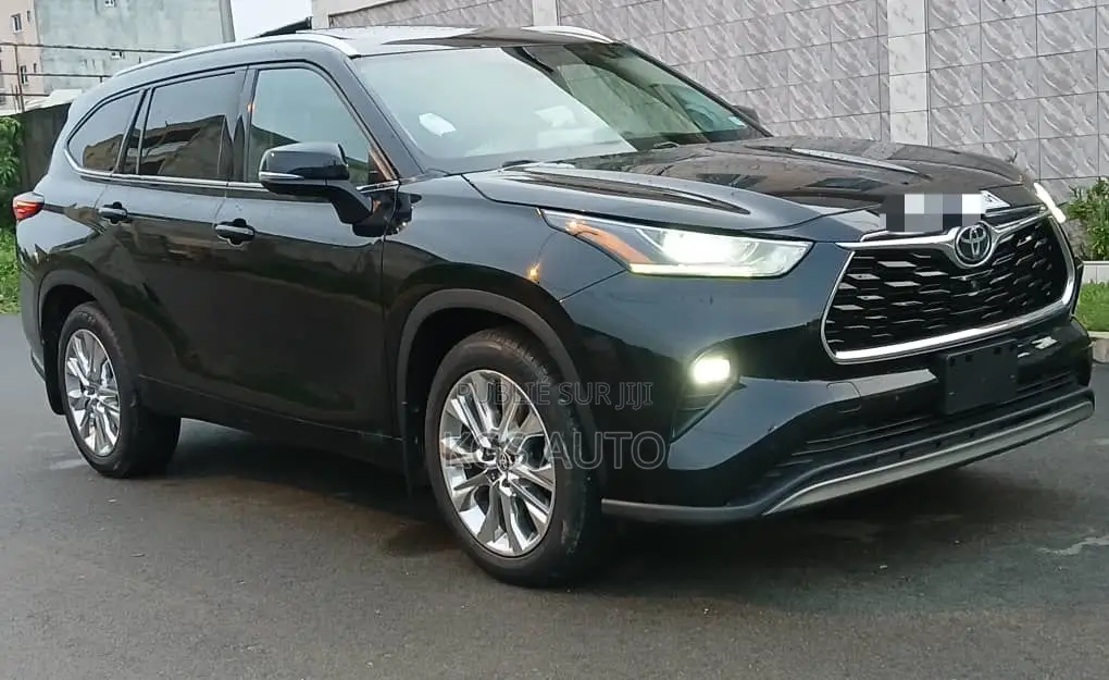 Toyota Highlander Limited 2022 Noir