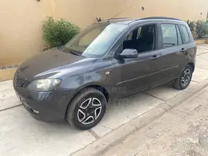Mazda 2 1.5 2003 Gris