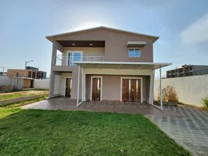 Photo - 4chbre Duplex dans Carrefour, Grand-Bassam à Vendre