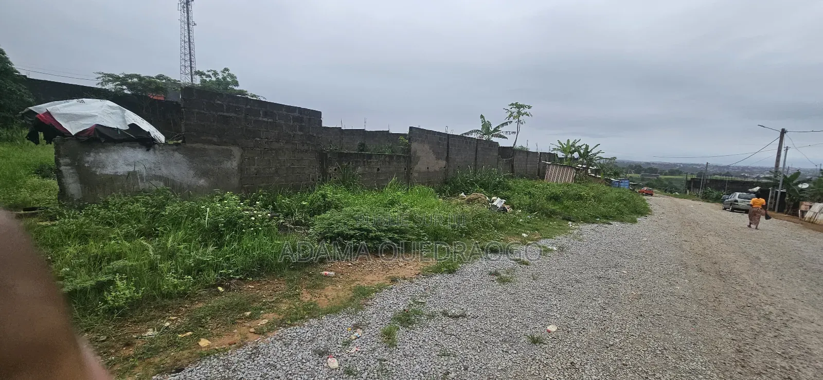 Abatta Un Terrain De 1000m2 en Vente Avec Acd Clôture