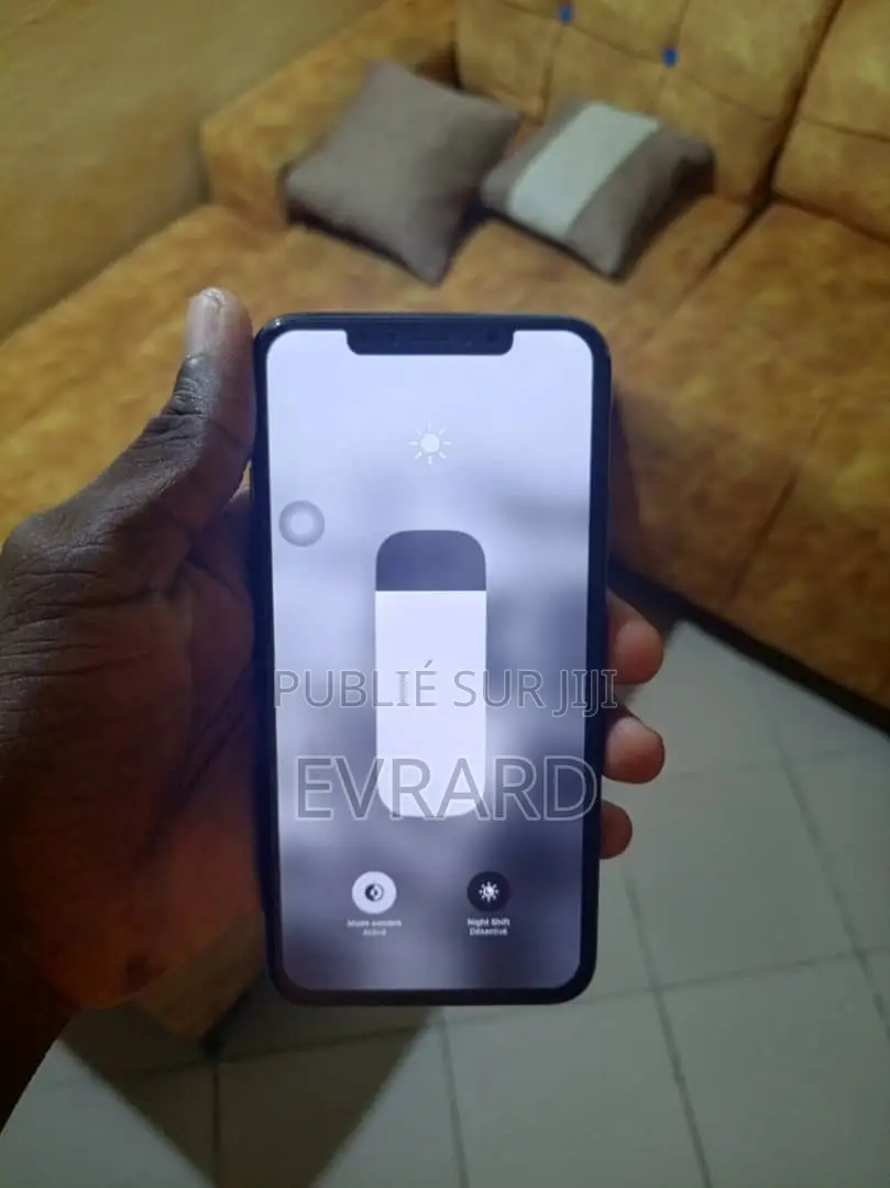 Pomme iPhone 11 Pro Max 64 GB Noir