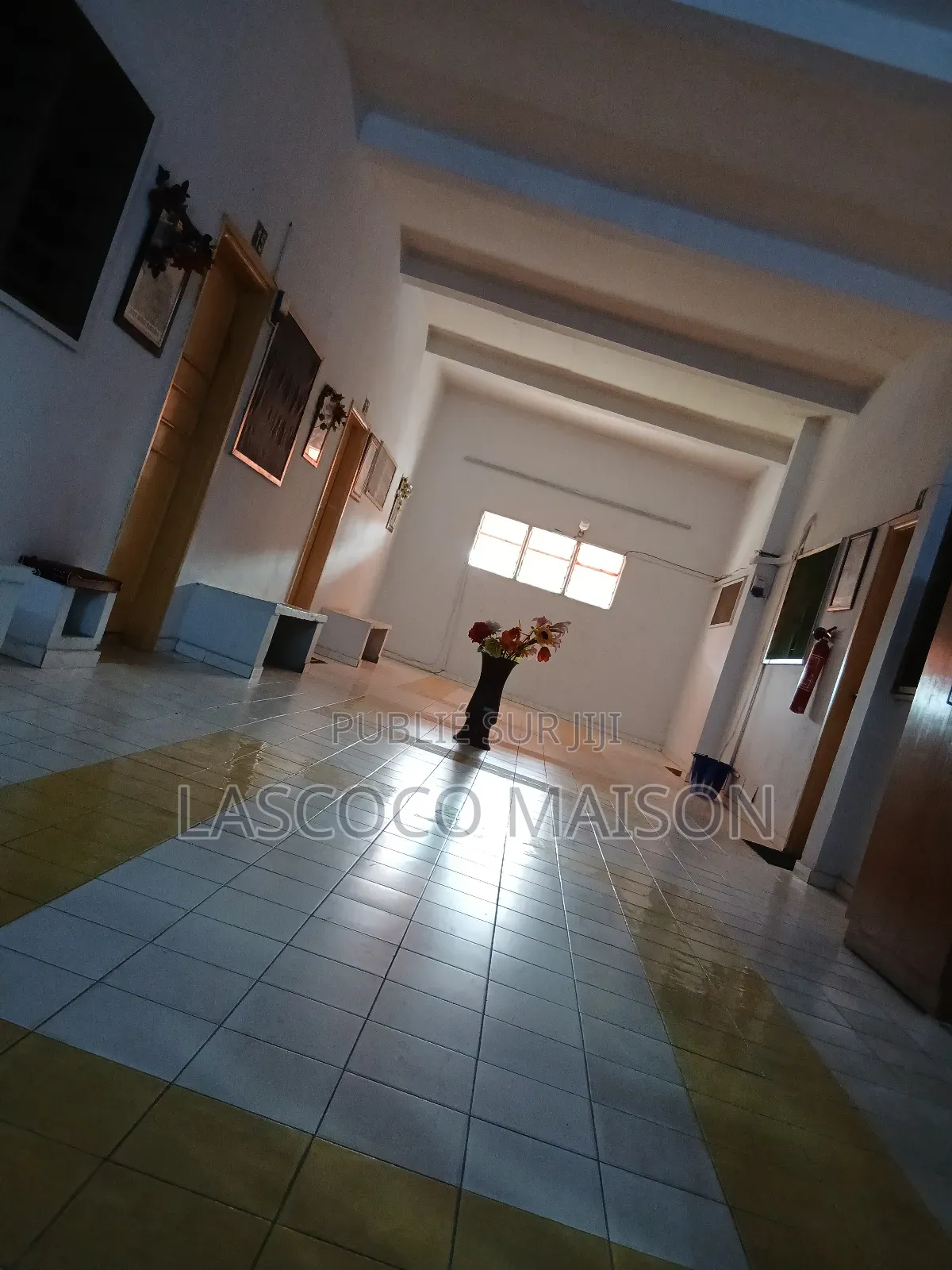 En Vente Angré Centre 8ème Tranche Un Immeuble