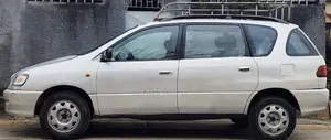 Toyota Picnic 2.0 FWD 2003 Gris