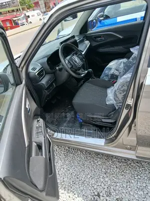 New Suzuki Swift Sport 2025 Gris