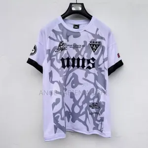 Photo - T-Shirt Blanc - Neuf - Coupe Oversize - 3 500 Cfa