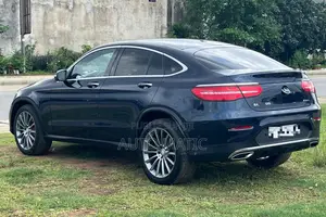 Mercedes-Benz GLC-Class 2018 Bleu