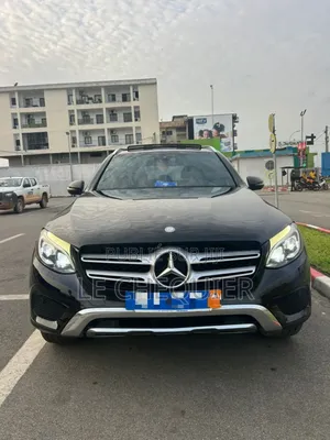 Photo - Mercedes-Benz GLC-Class 2018 Noir