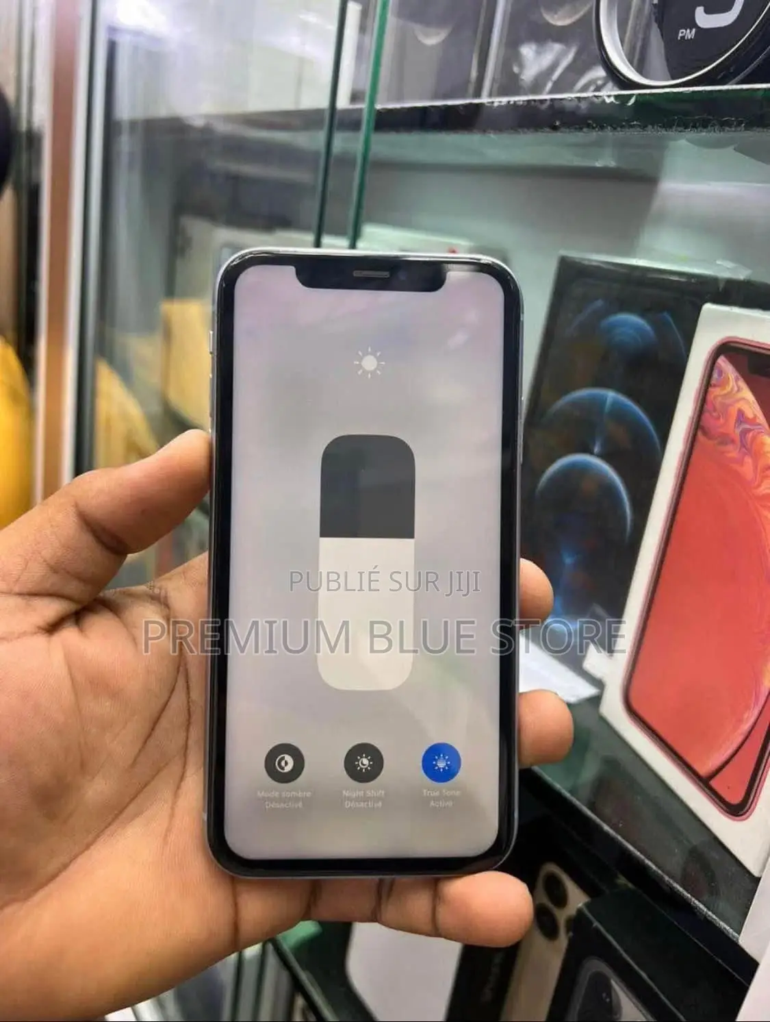 Neuf Apple iPhone XR 128 GB Autre