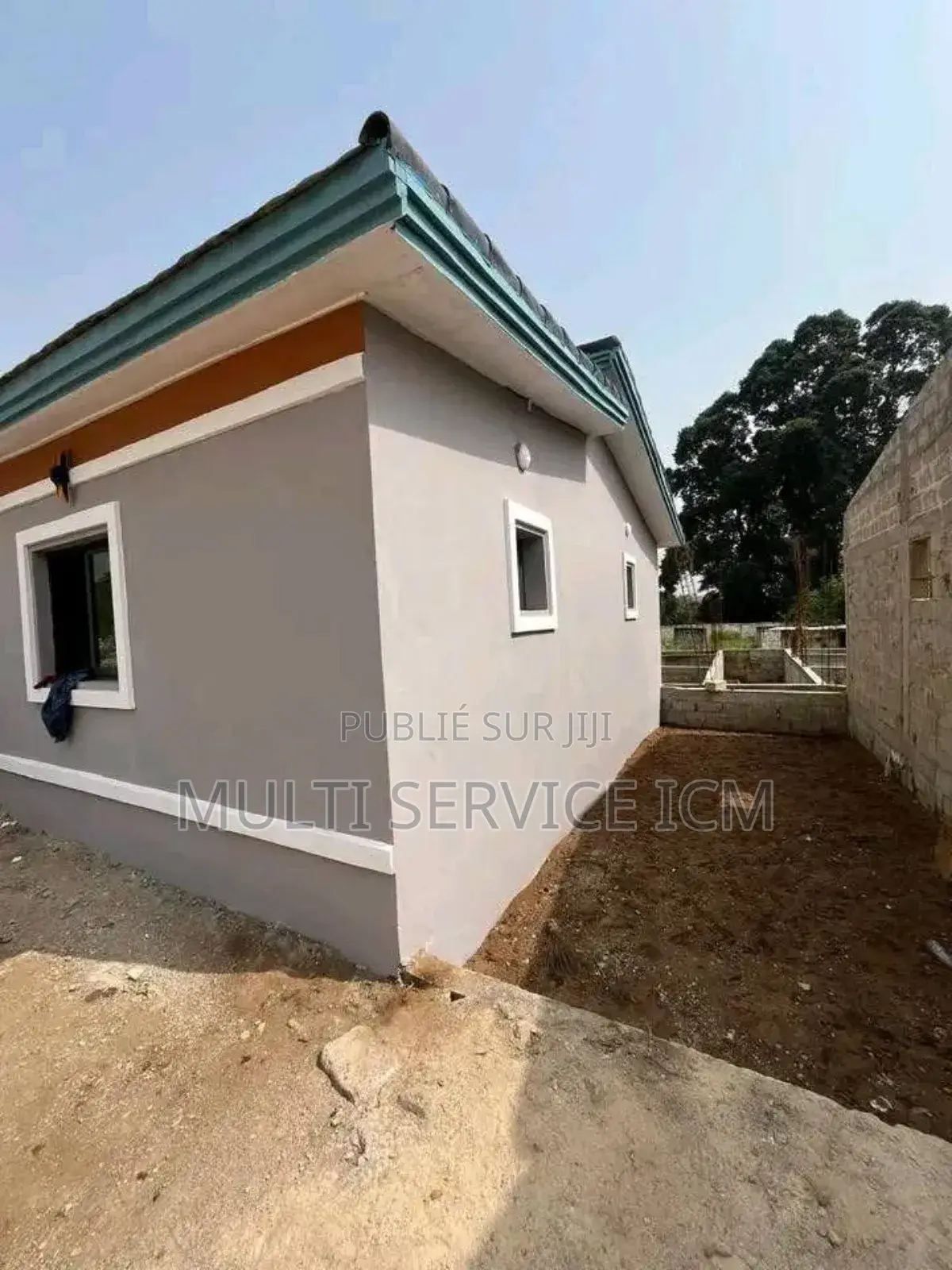 Furnished 6chbre Duplex dans Ismaël Coulibaly, Bingerville à Vendre