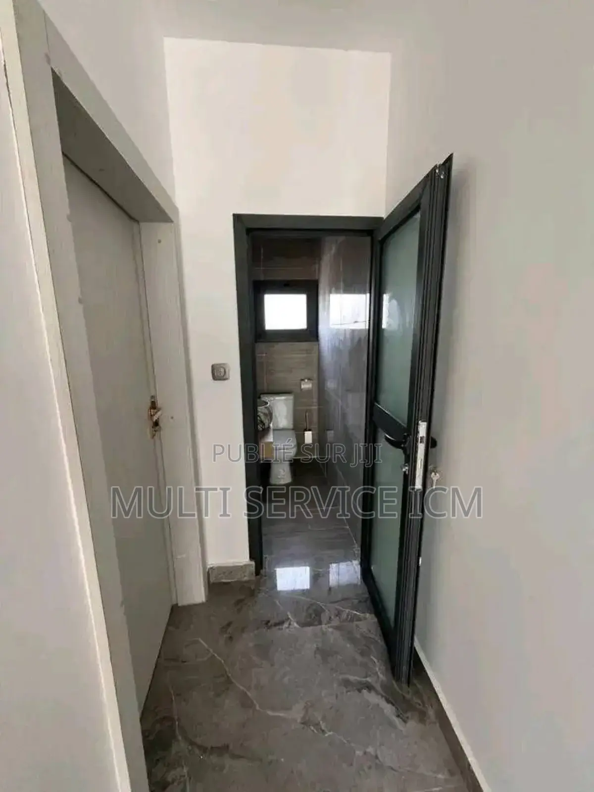 Furnished 6chbre Duplex dans Ismaël Coulibaly, Bingerville à Vendre
