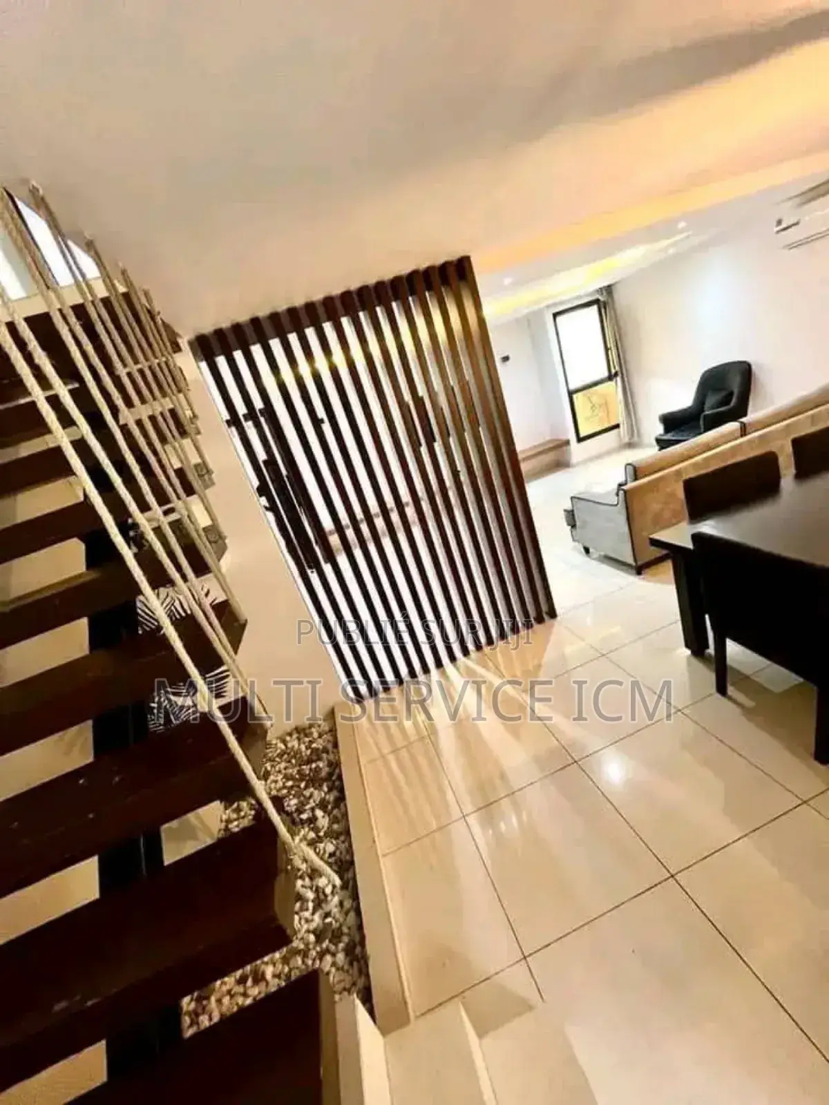 5chbre Duplex dans Cocody à Louer